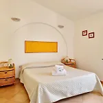 Lejlighed Scogliera - Con Veranda A Circa 700 Mt Dalla Di Fuile E Mare Cala Liberotto