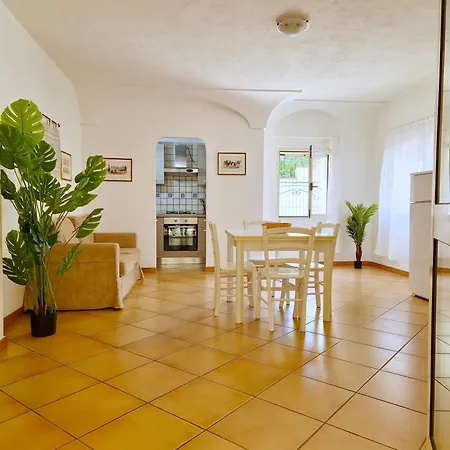Scogliera Apartment *