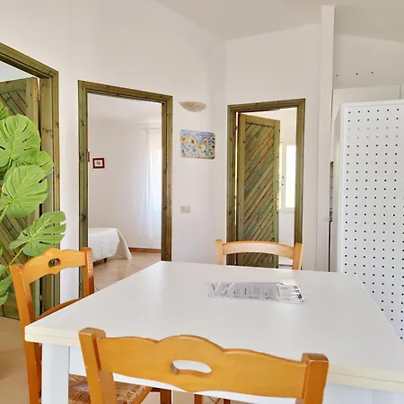 Scogliera - Con Veranda A Circa 700 Mt Dalla Di Fuile E Mare *