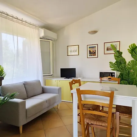 Scogliera - Con Veranda A Circa 700 Mt Dalla Di Fuile E Mare Апартаменты Кала-Либеротто