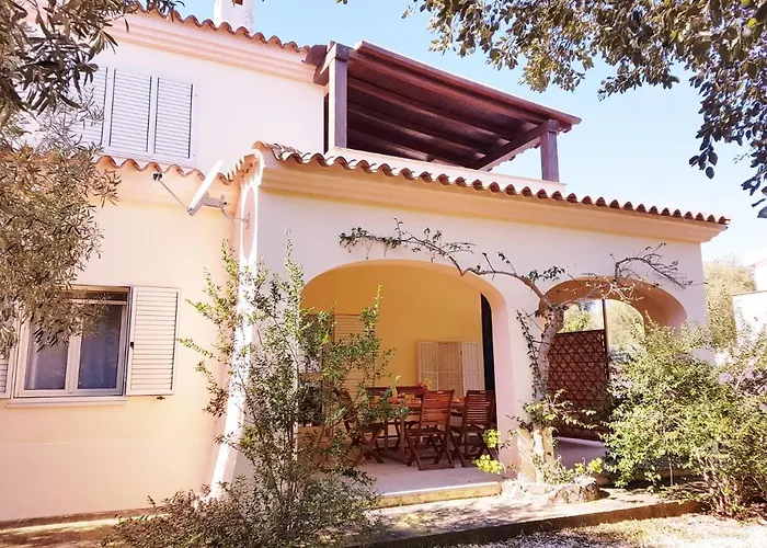 Scogliera - Con Veranda A Circa 700 Mt Dalla Di Fuile E Mare