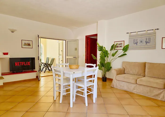 Scogliera - Con Veranda A Circa 700 Mt Dalla Di Fuile E Mare * Cala Liberotto